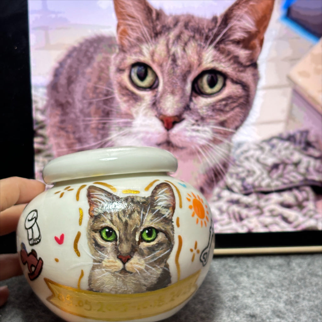 Hand-Painted Custom Pet Memorial Urn – Personalized Ashes Keepsake for Small Pets - Lya's wedding